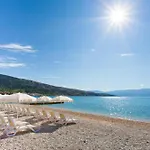 Mobile Homes Near In Baska-insel Krk 50071 * Baška
