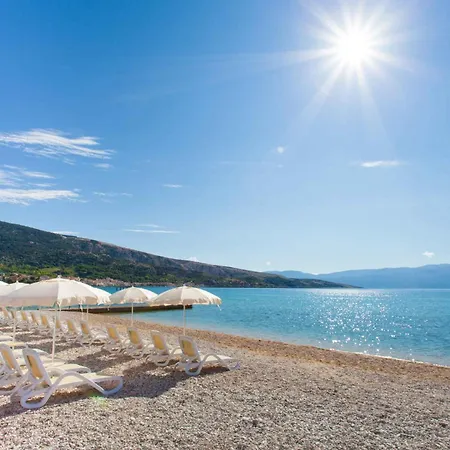 Mobile Homes Near In Baska-insel Krk 50071 * バスカ